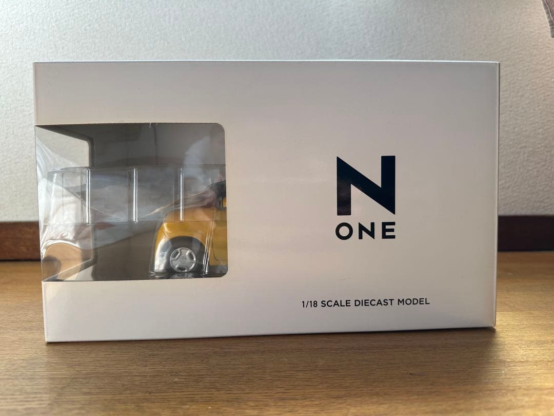 ホンダ N-ONE 1/18 モデルカー