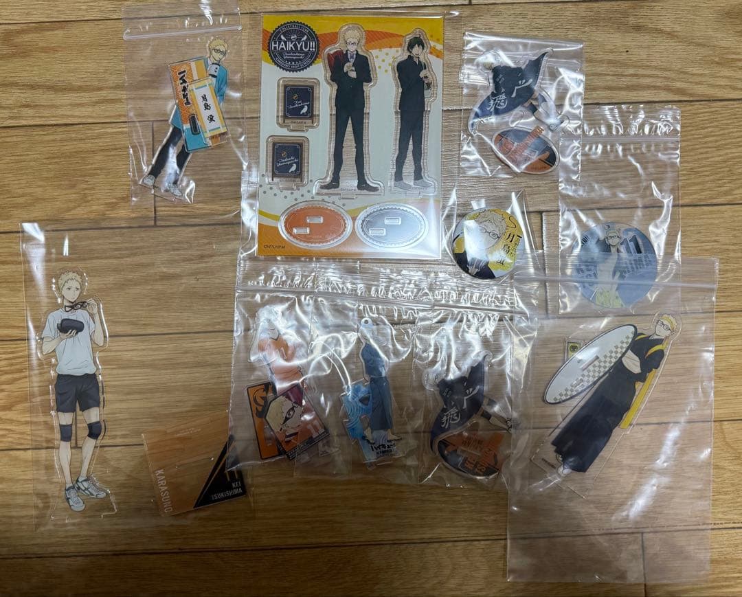 m*o様 ハイキュー　月島蛍　グッズ　アクリルスタンド　缶バッジ　102点　まと