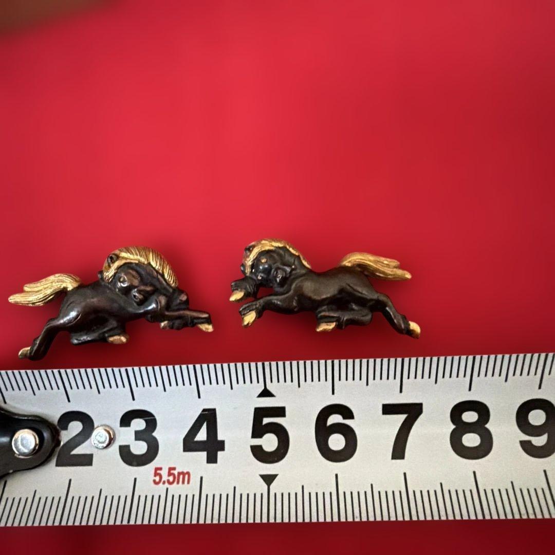 古美術　骨董品　刀装具 跳馬 野馬図目貫 無銘