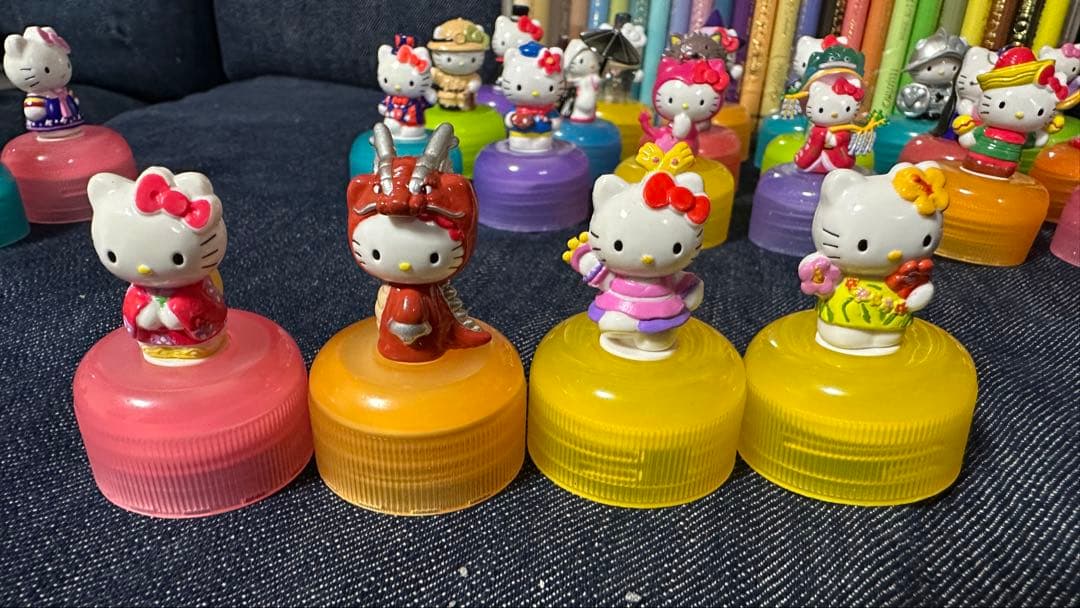 希少　レトロ　ハローキティ ペットボトルキャップ 27体セット 激レア