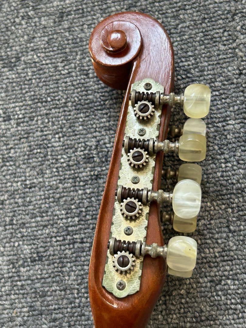 川田一夫氏 マンドラ　マンドリン　1977年製