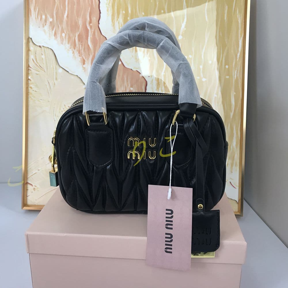 MIU MIU ミュウミュウボウリングバッグ ハンドバッグ