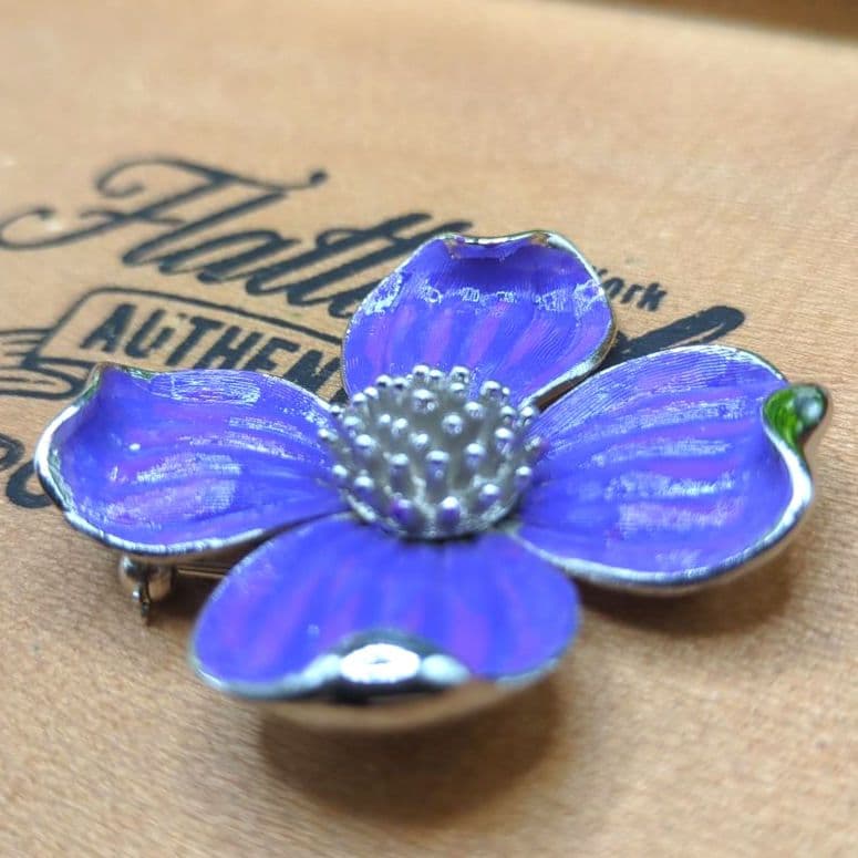 TRIFARI ハナミズキ パープル ヴィンテージ ブローチ トリファリ