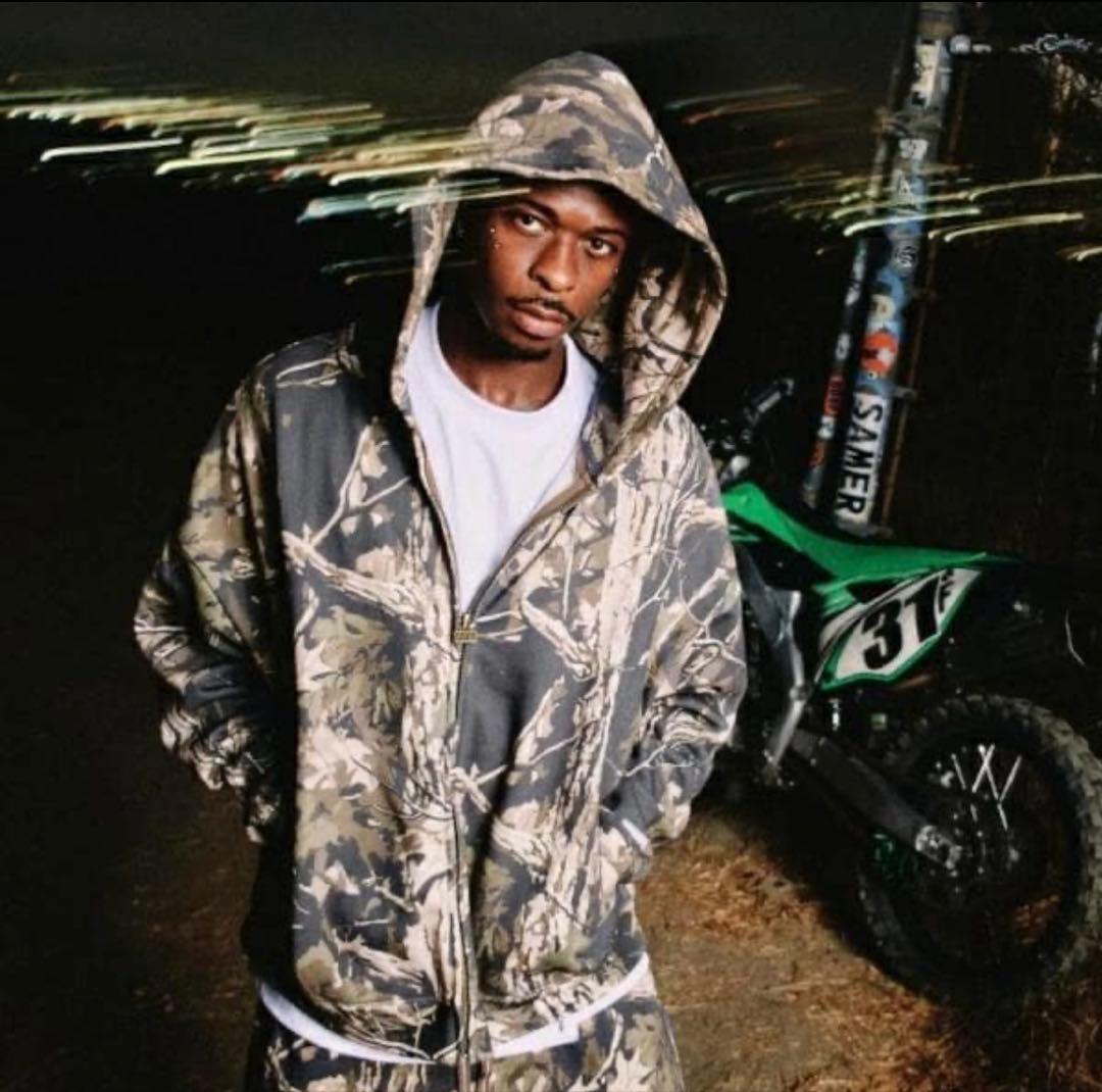 期間限定セール　PRO CLUB カモフラージュ フード付きパーカー