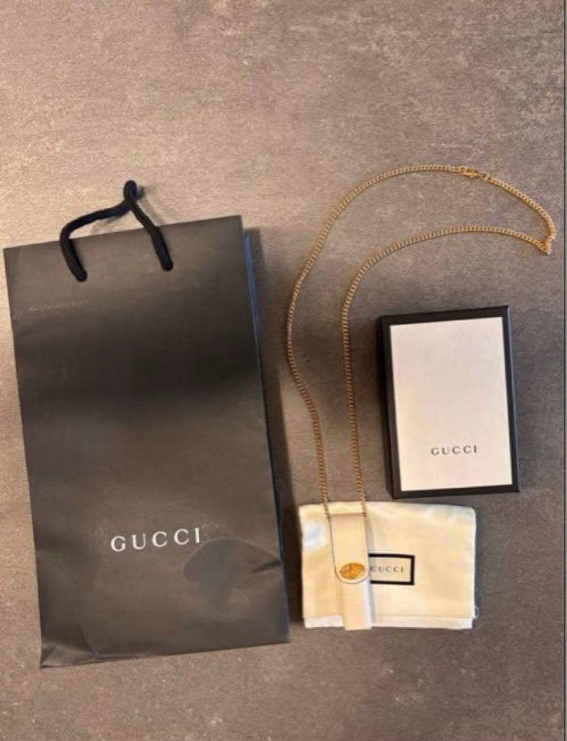 グッチ　リップケース　ストラップ