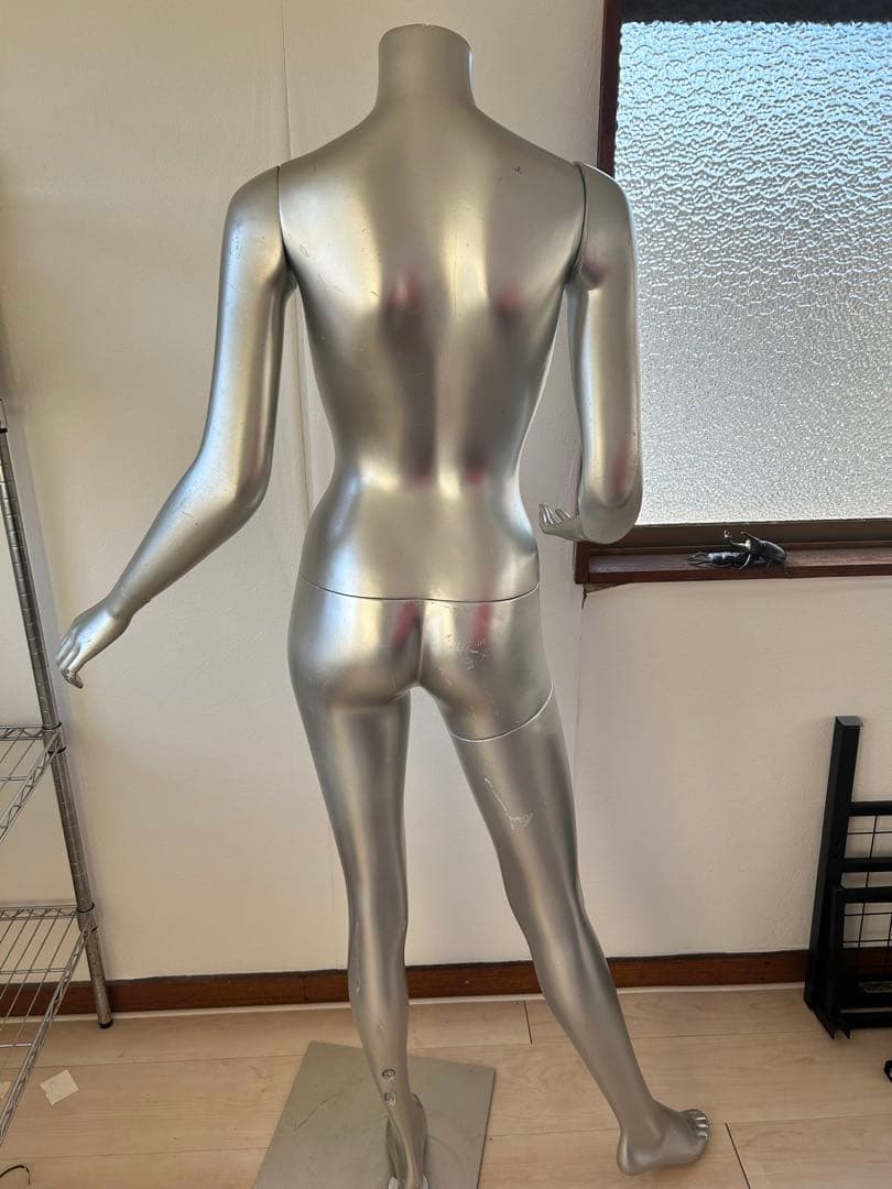 現状販売 使用感あり マネキン シルバー