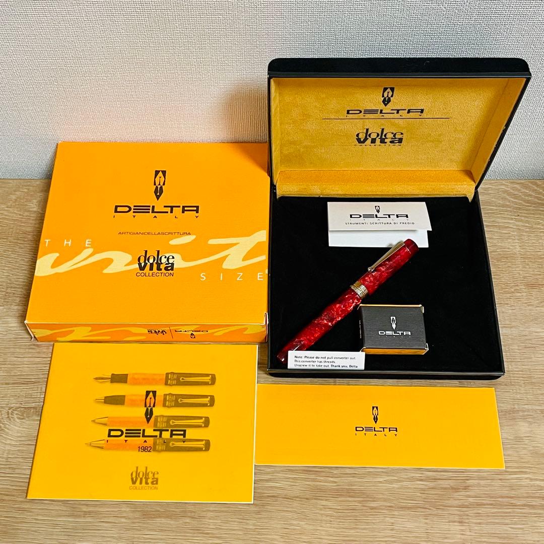 大*輔様 【美品】万年筆 デルタ ドルチェビータ ミィディアム スティログラフィ