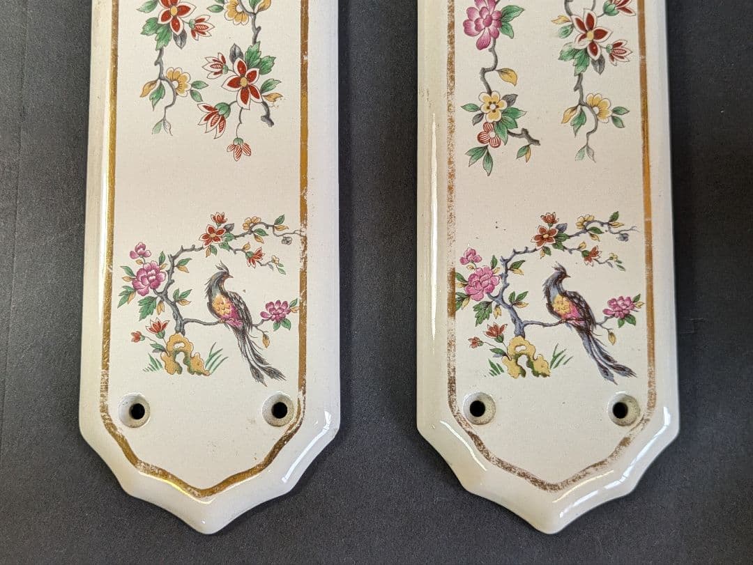 イギリス アンティーク 陶器製 ドアプレート ドア飾り ２枚セット 孔雀