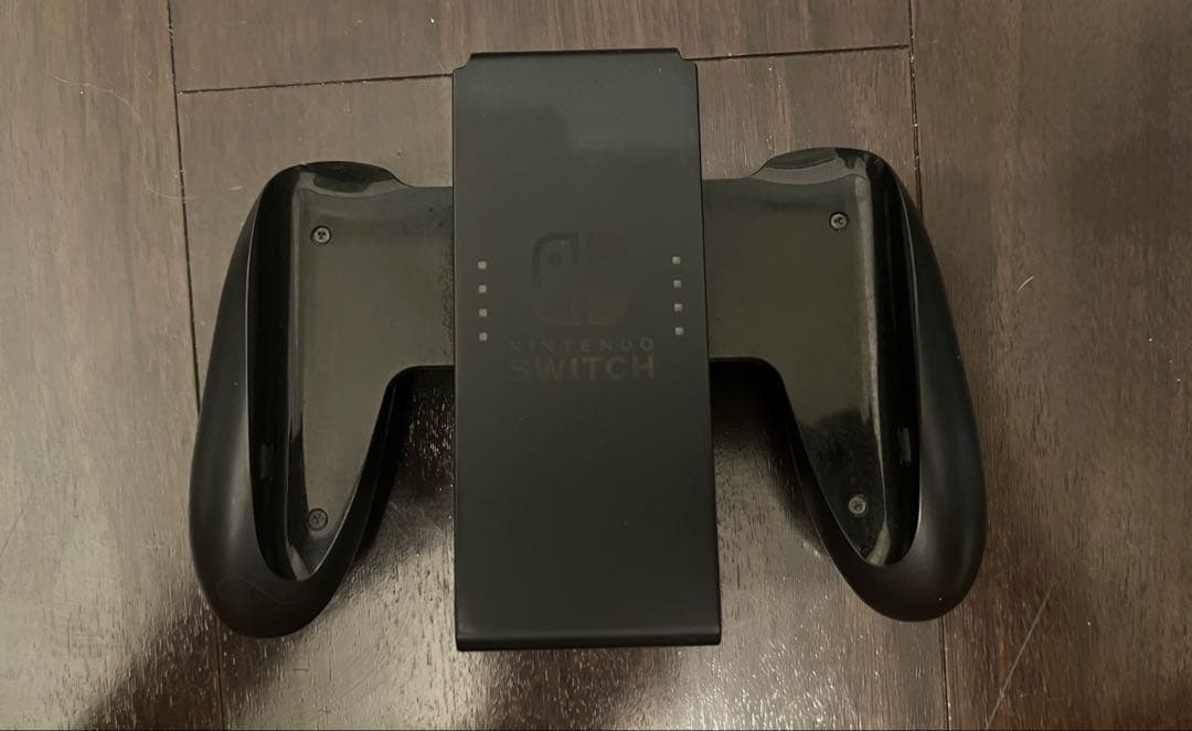 Nintendo Switch 本体 & 純正ジョイコン