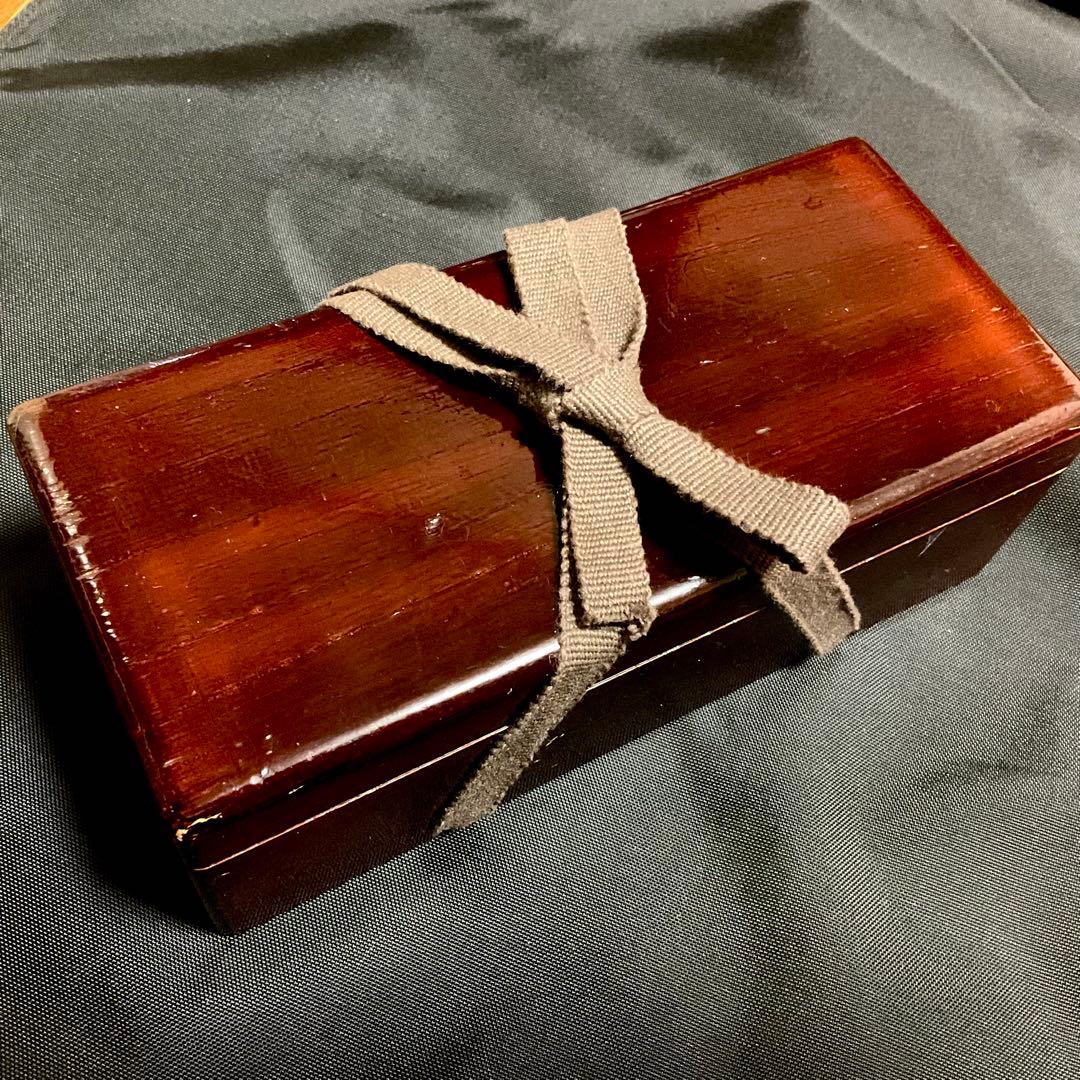 花鳥蒔絵印籠・牙刻鳥根付・箱・座布団付