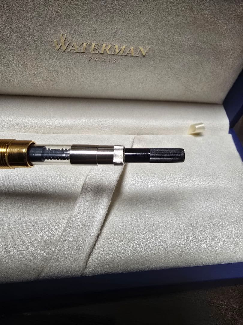 Waterman 万年筆 黒 金属製 専用ケース付　18K　極美品
