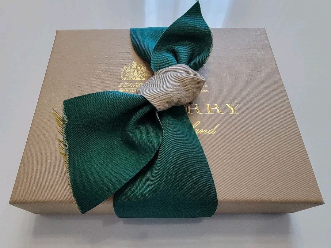 バーバリー BURBERRY チャーム ビースト フィッシュ