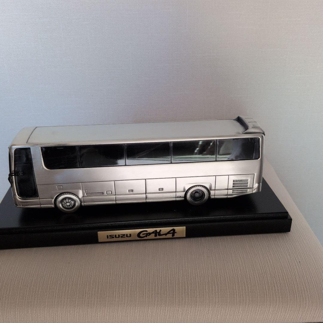 Isuzu Gala バスモデル 1/43 シルバー