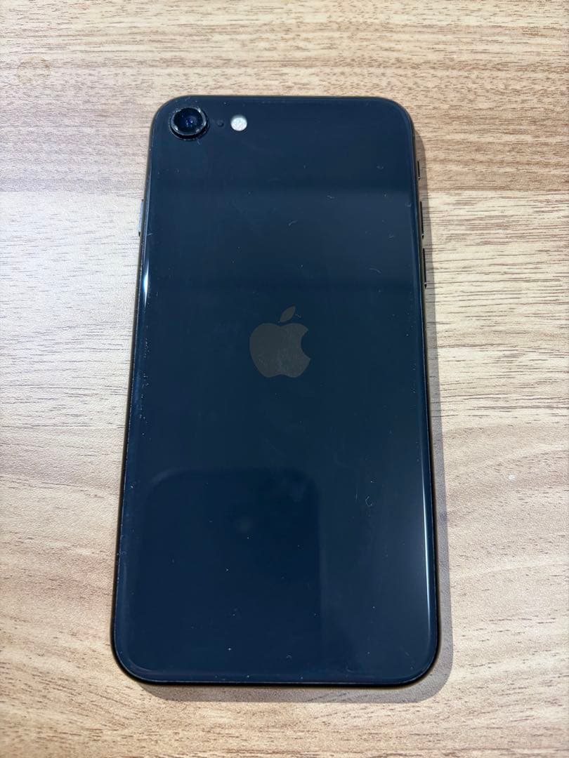 【美品】Apple iPhone SE (第2世代) ブラック　256GB