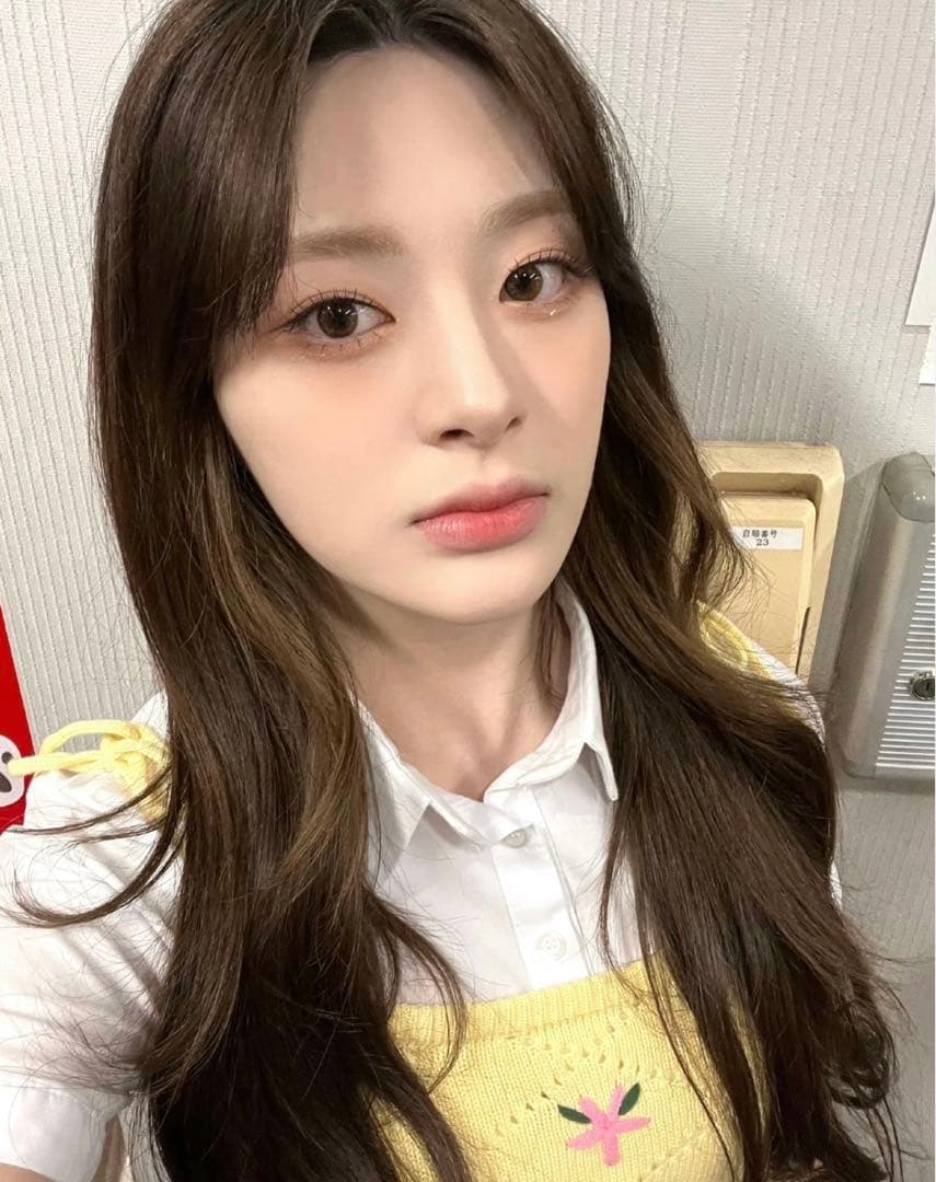 stayc セウン　サイン入り　チェキ　落書きあり