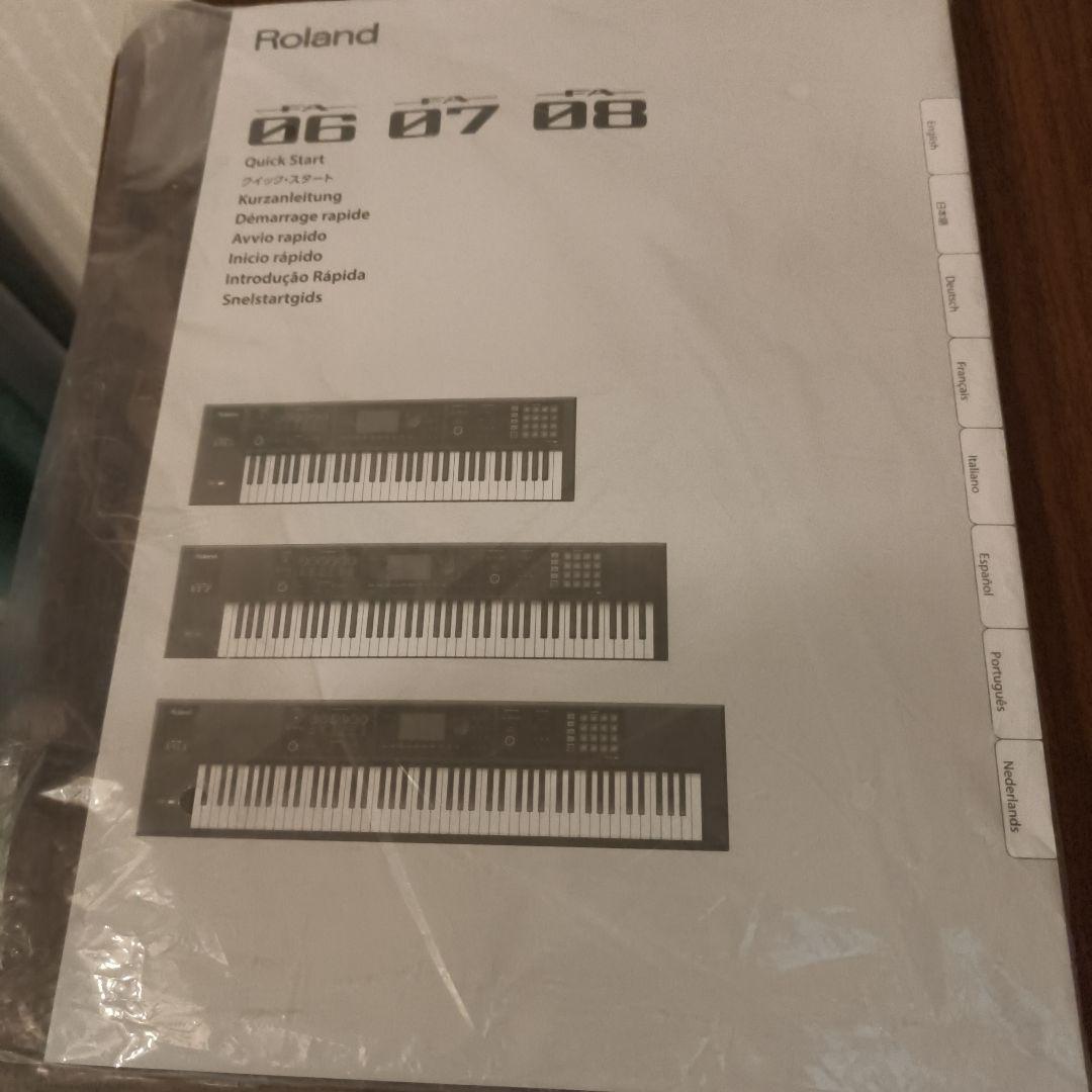 Roland FA-08 88鍵シンセサイザー