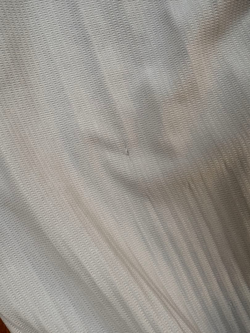 HOMME PLISSÉ ISSEY MIYAKE BASICS ライトグレー