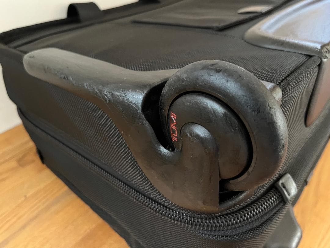 ★美品★ TUMI トゥミ アルファ 26104DH ビジネスキャリーケース