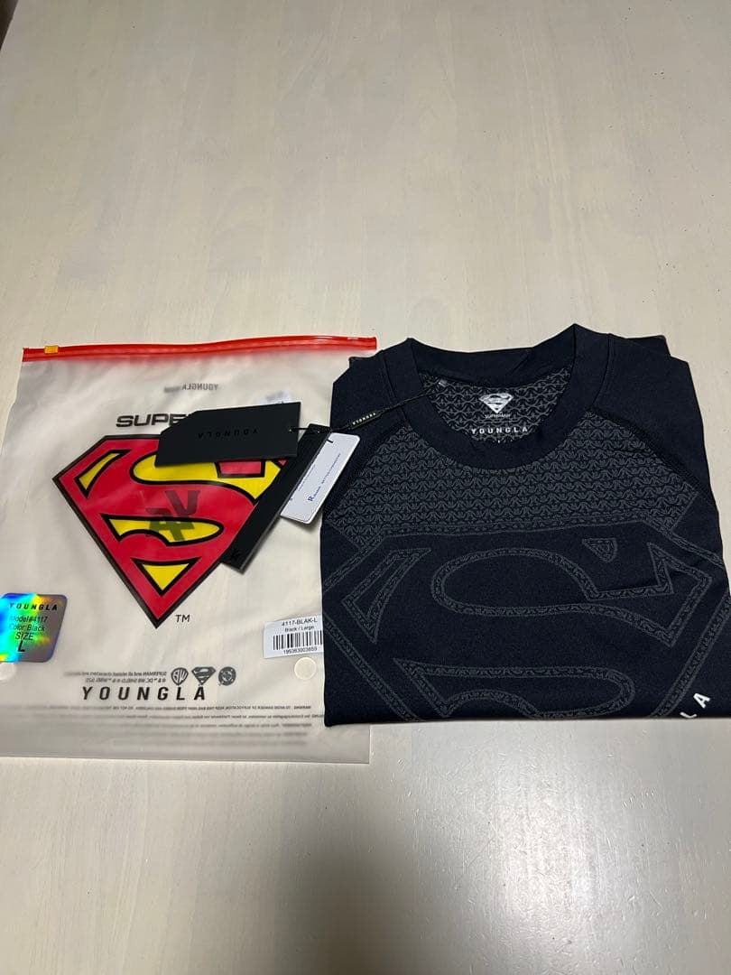 正規品　YOUNG LA スーパーマン　コンプレッションTシャツ　新品未使用