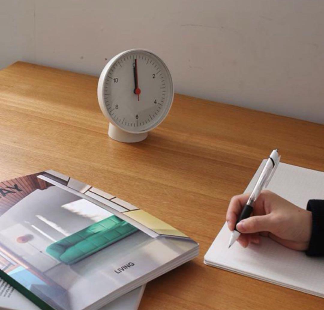 美品 HAY TABLE CLOCK white 置き時計