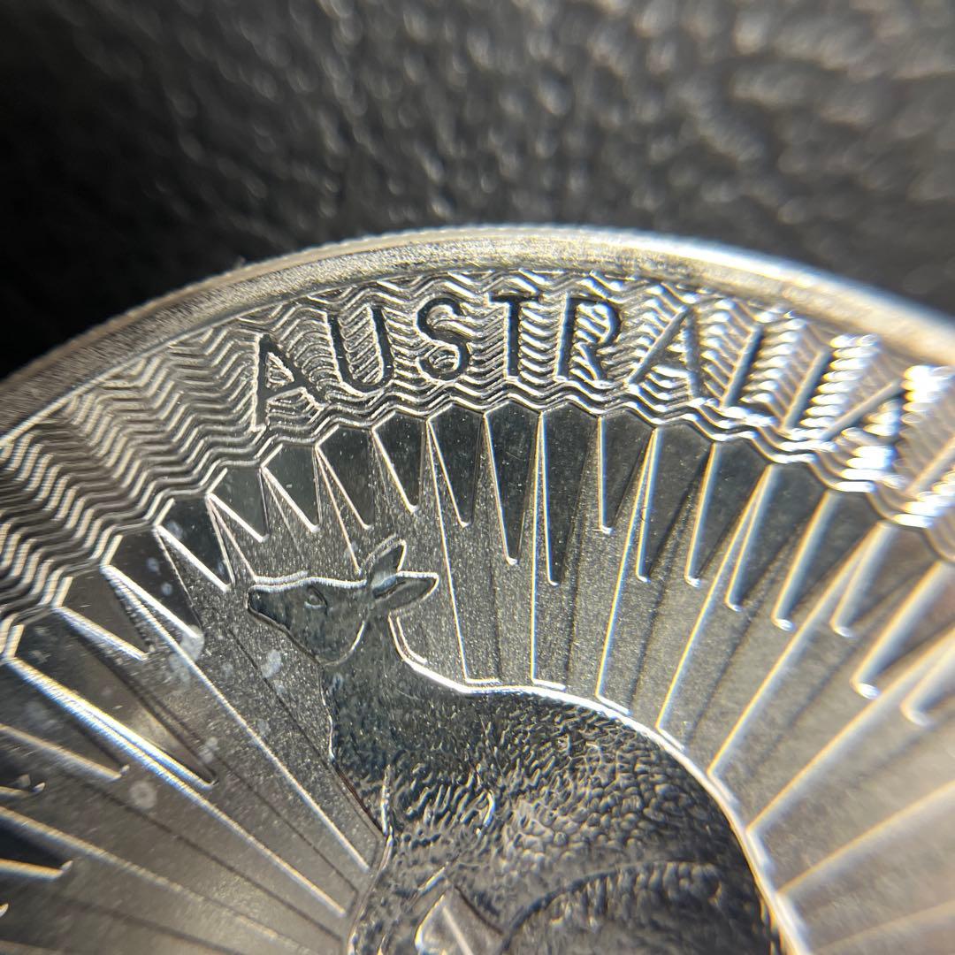【純銀】オーストラリア　カンガルー 銀貨　1oz ケース付き　①