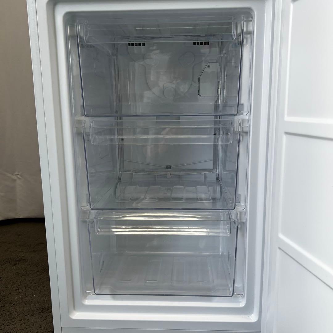 407⭕️冷蔵庫　シャープ　最新　大型　綺麗　中古　安い　大きめ　白　設置無料