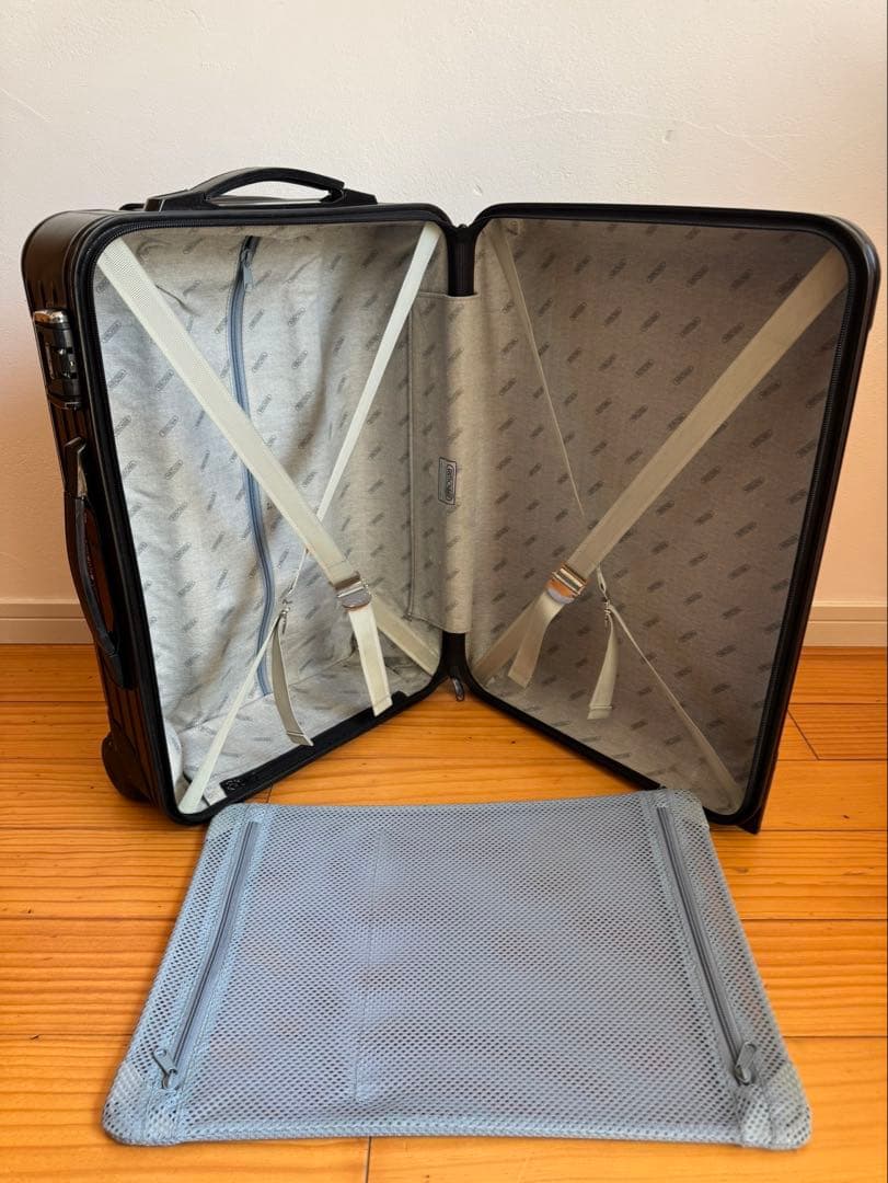 RIMOWA キャリーケース　プレゼント付き