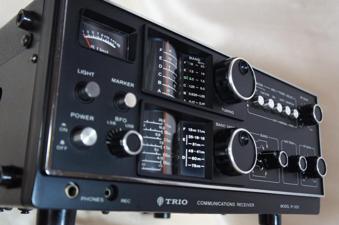 ☆とても綺麗☆受信整備品☆TRIOトリオ☆R-300☆受信機☆BCLラジオ☆