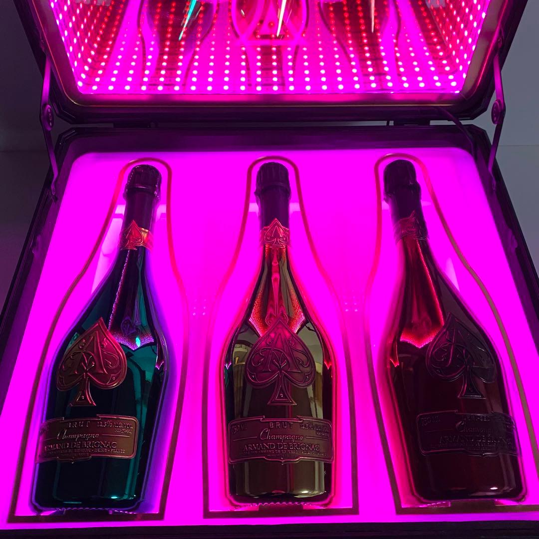 アルマンド　アタッシュケース　信号機　ゴールド　レッド　グリーン