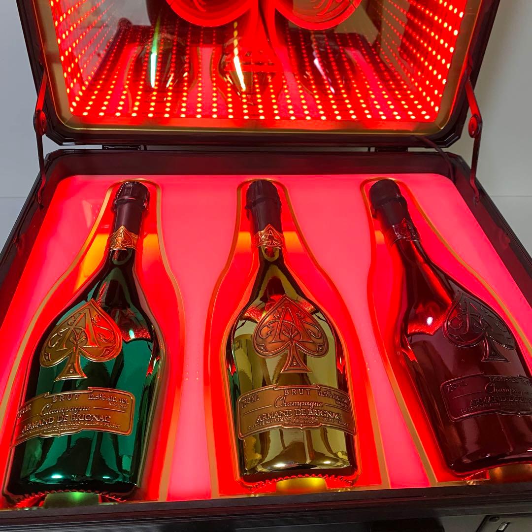 アルマンド　アタッシュケース　信号機　ゴールド　レッド　グリーン