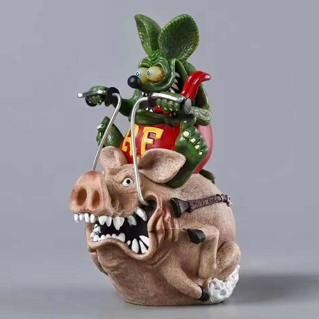 新品 ラットフィンク フィギュア　豚