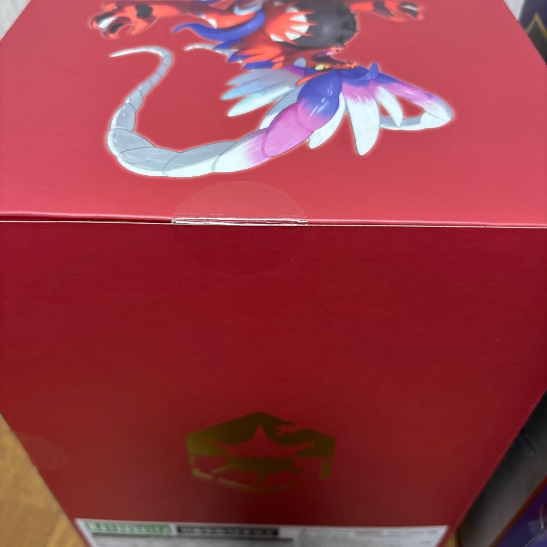 コトブキヤ　ミライドン、コライドン　フィギュア