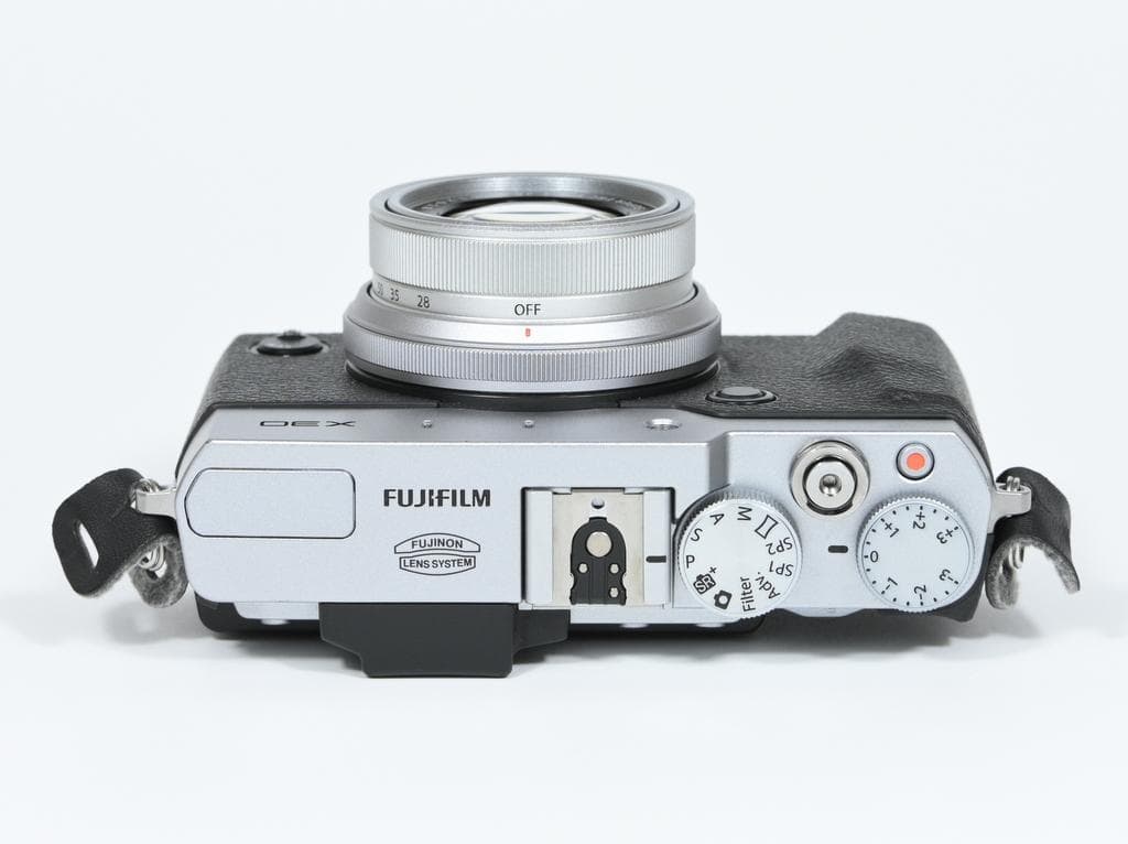 【超美品】 フジフイルム　FUJIFILM X30