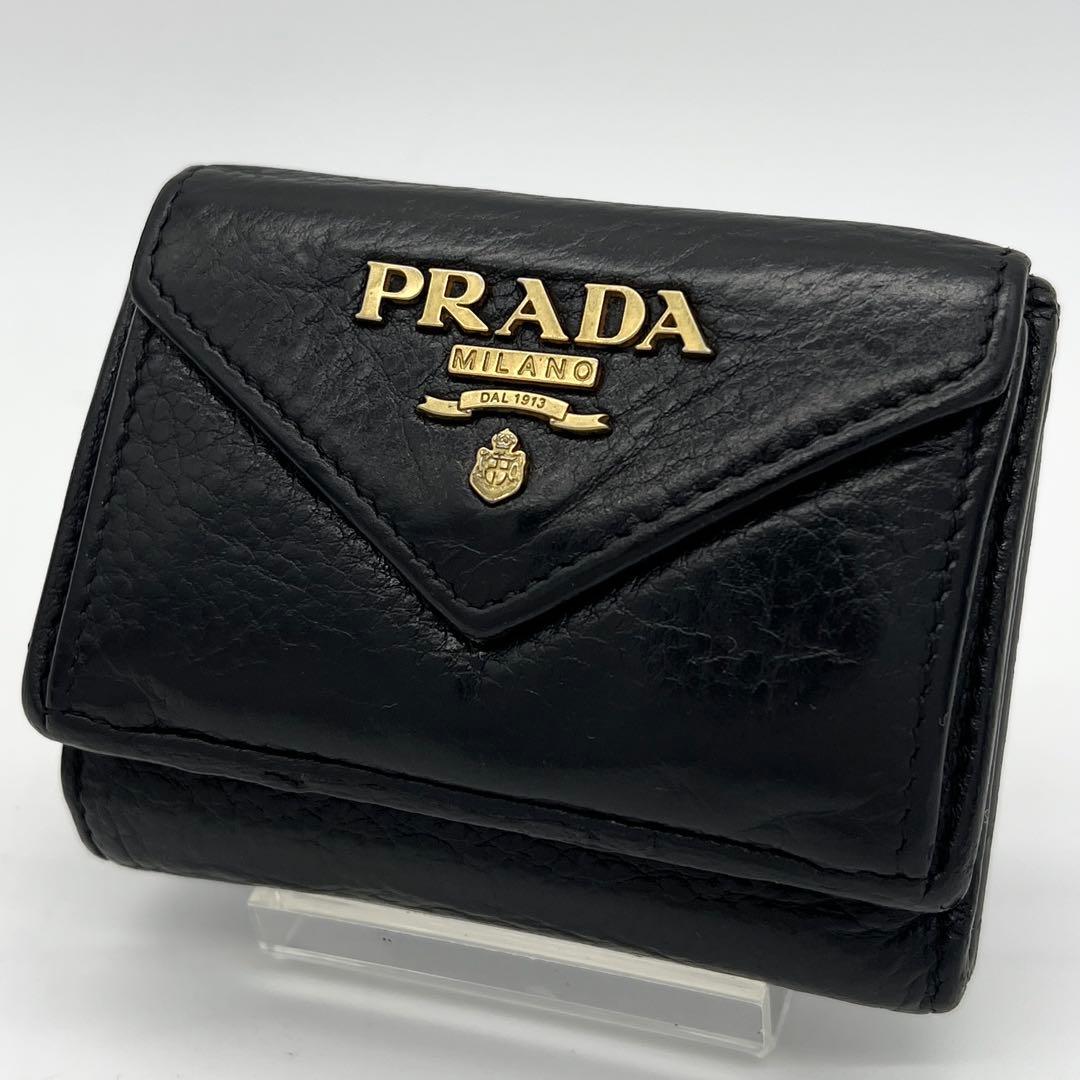 美品✨ プラダ 三つ折り財布 ヴィッテログレイン ブラック 黒