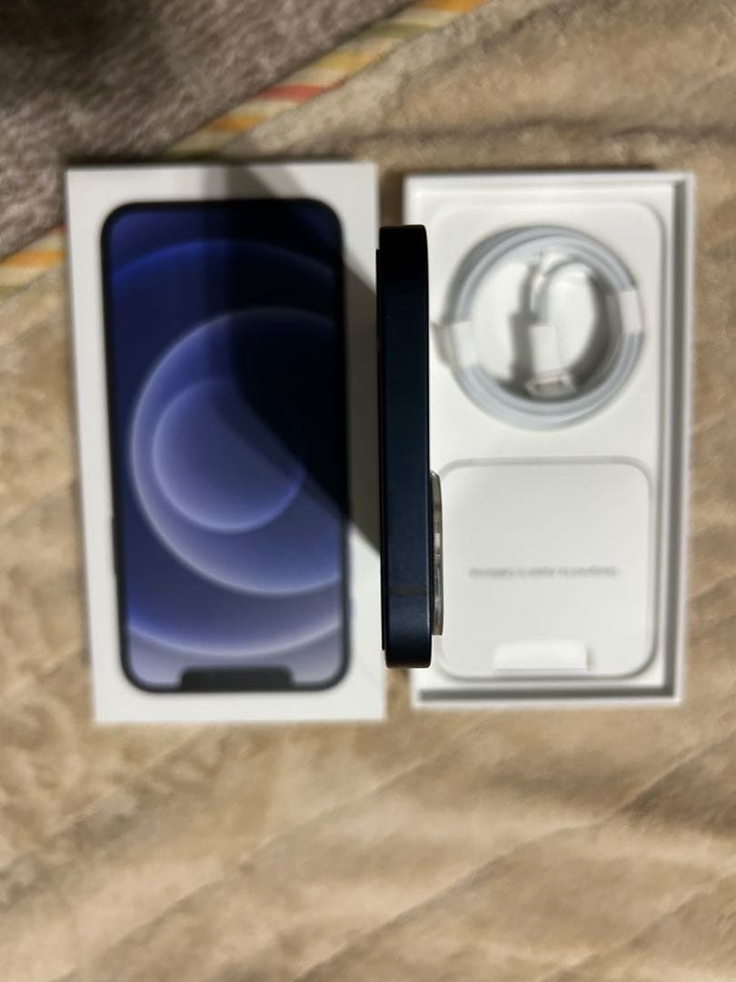 Apple iPhone 12 ブラック 本体 フルセット付き