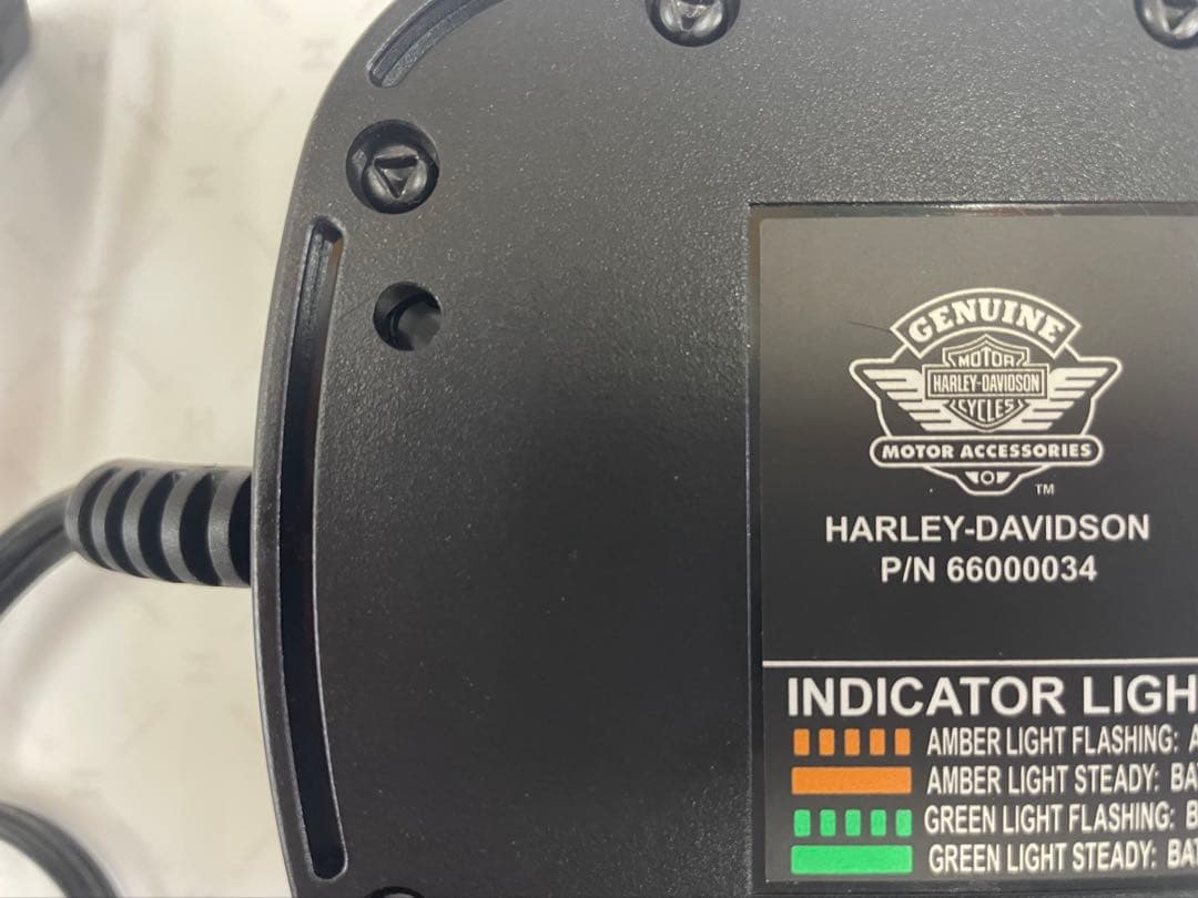 Harley-Davidson ポータブルバッテリー充電器　12Ｖ5 Amp