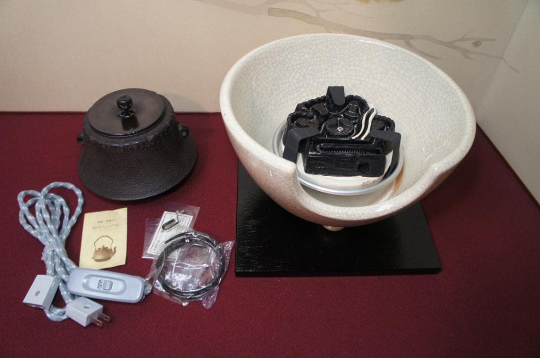 ☆ 野々田 しろ薩摩(紅鉢型) 炭型電熱器 在銘富士釜 釜鐶 香入れ送料込み