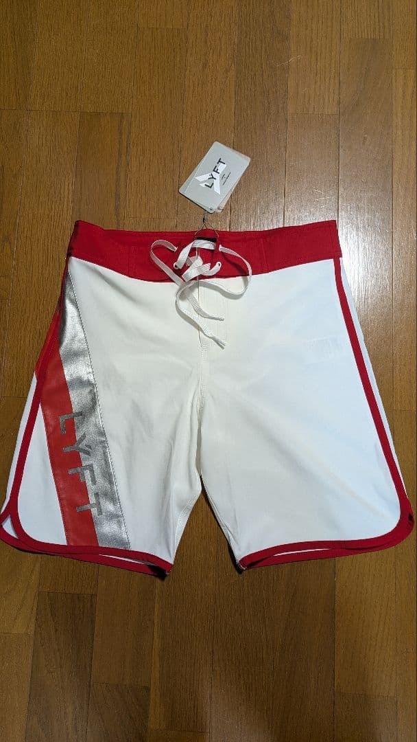 LYFT 水着 S 白/赤 ボードショーツ フィジーク 未使用