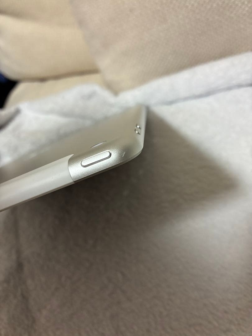 iPad 第6世代 32GB Wi-Fi+Cellular