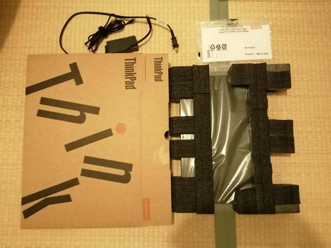 ThinkPad E585 / SSD 256GB メモリ 16GB 状態良好