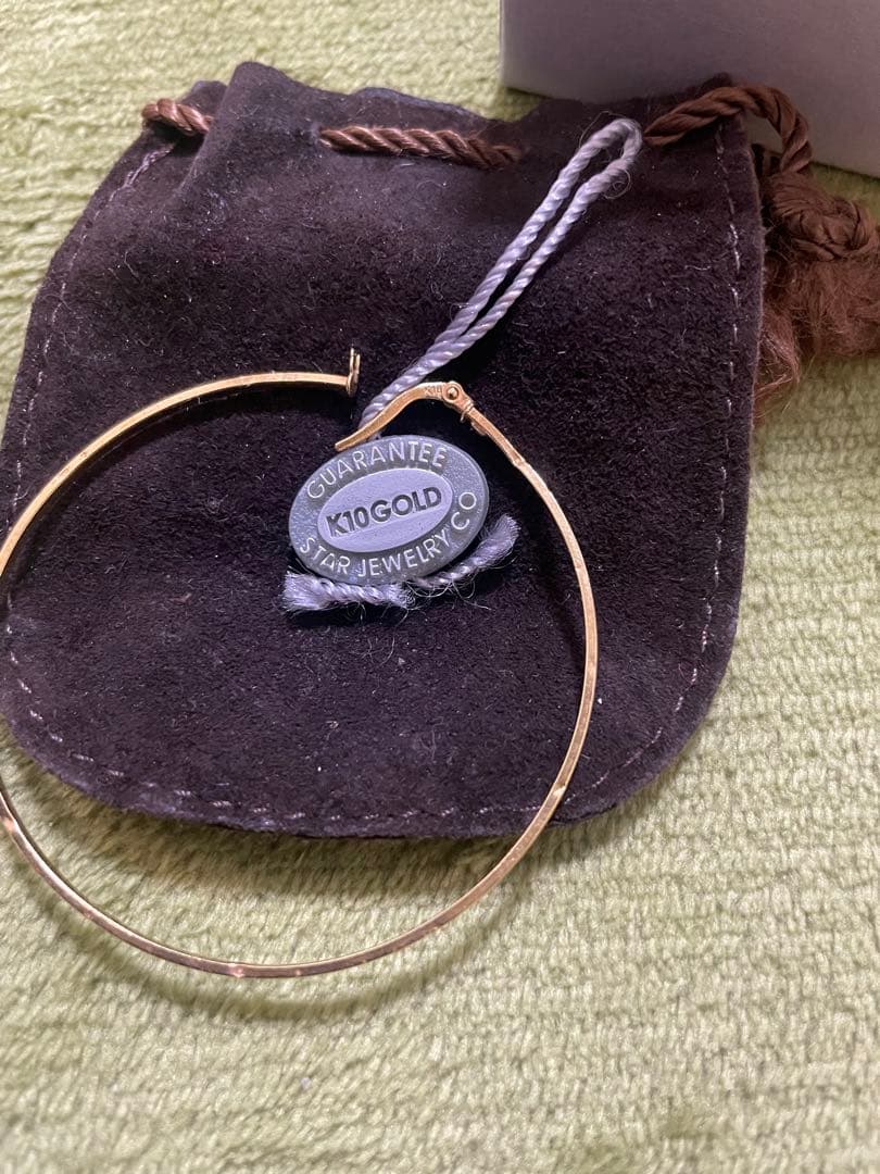 K10ゴールド フープピアス ポーチ付き　スタージュエリー