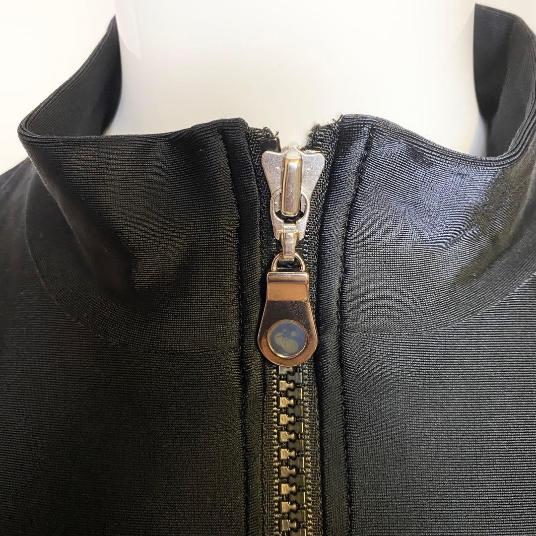 FOTUS フェトウス　オフショルダー　トップス　ジップ