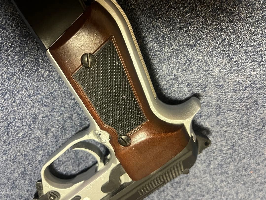 東京マルイ　M93R 電動ハンドガン　 バイオウェスカーモデル塗装　マガジン3本