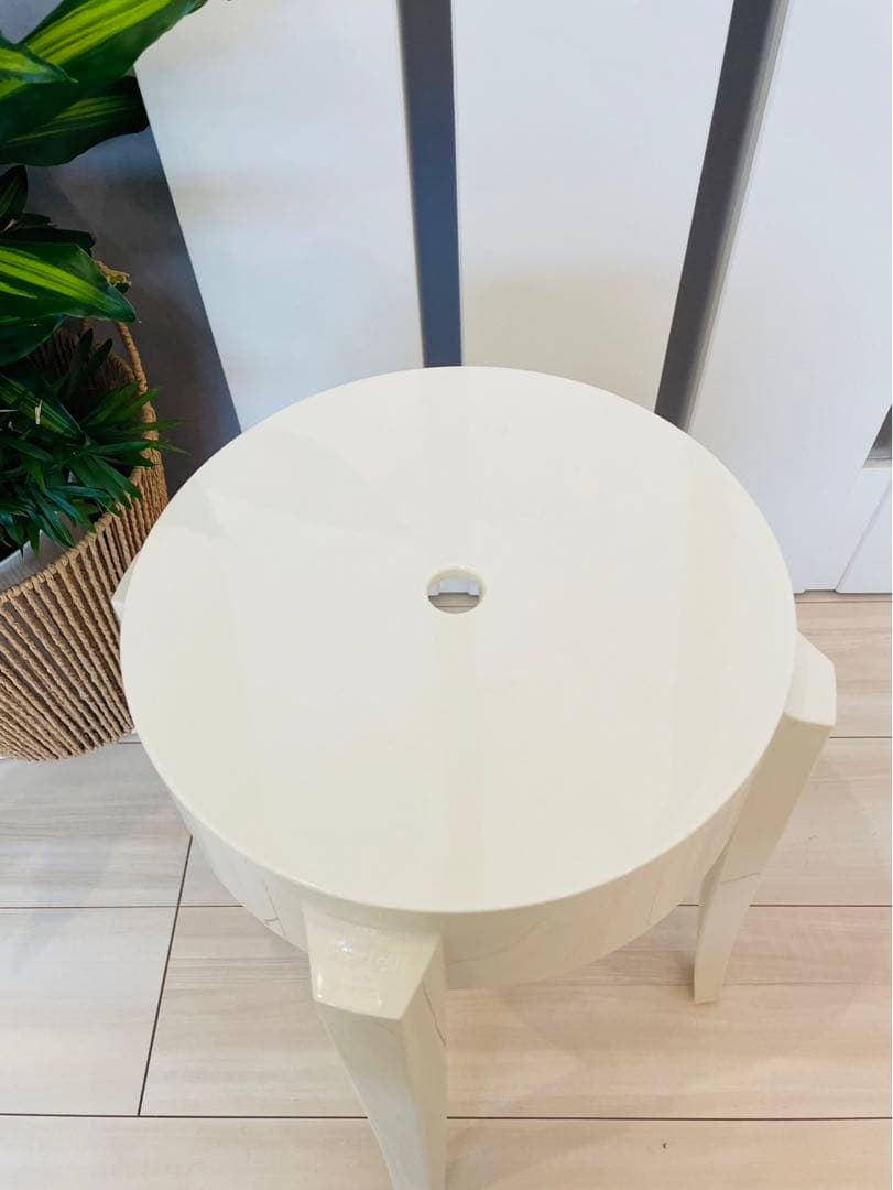 送料無料　Kartell カルテル チャールズゴーストロー ホワイト スツール