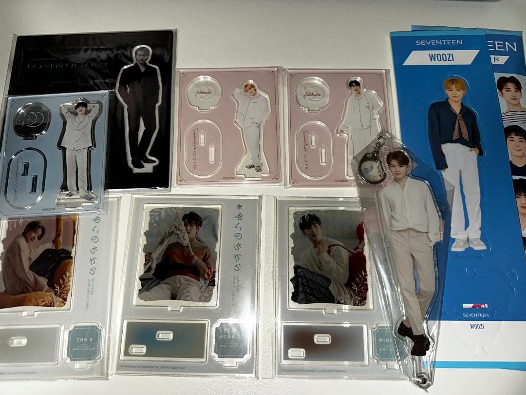 SEVENTEEN セブチ 缶バッジ アクスタ アクキー マグネット