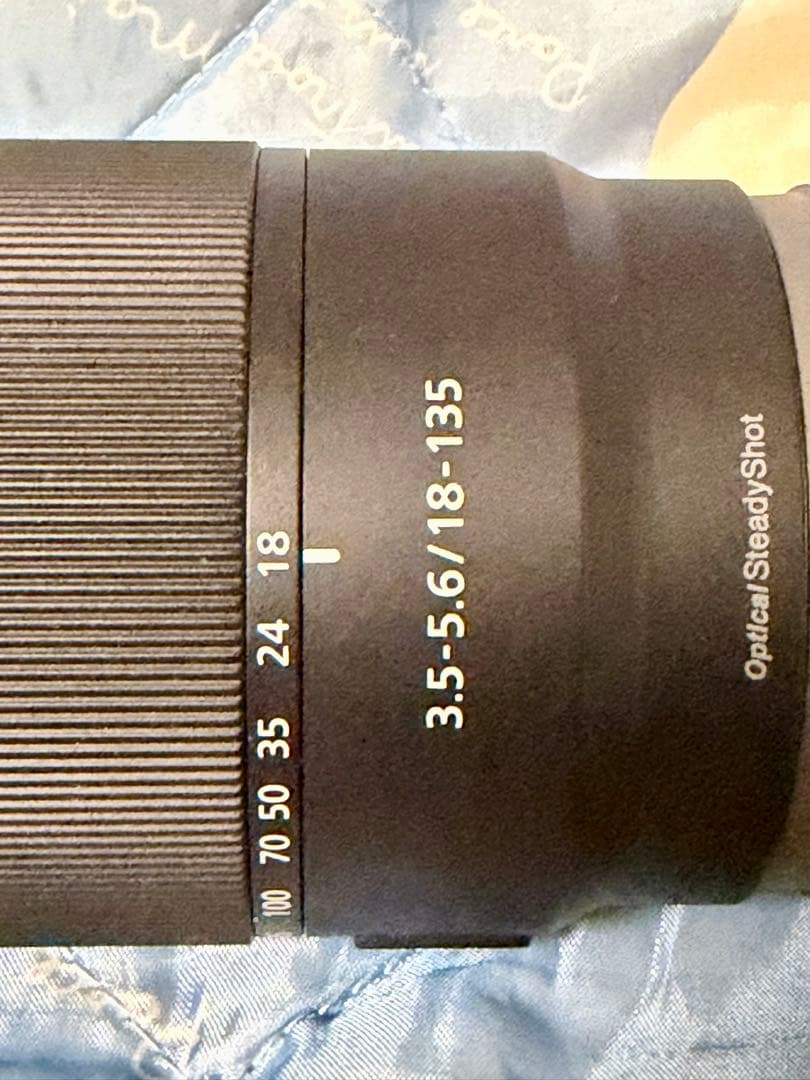 SONY E 18-135mm F3.5-5.6 OSS レンズ