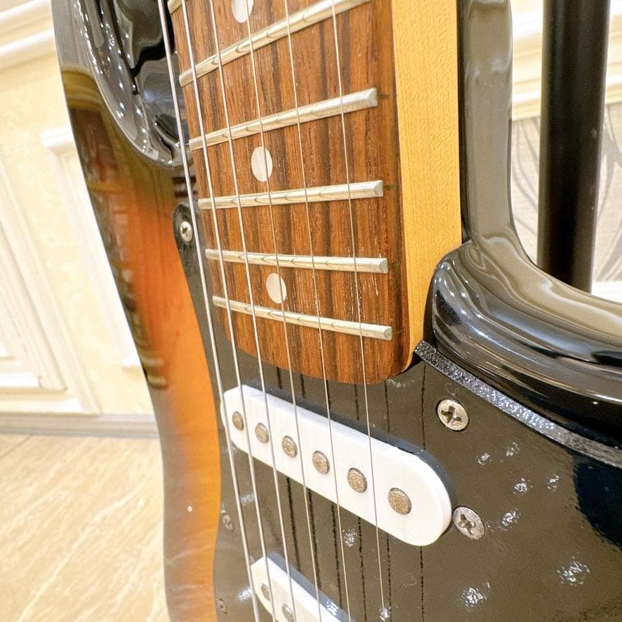 『極美品』SQUIER BY FENDER affinity STRAT