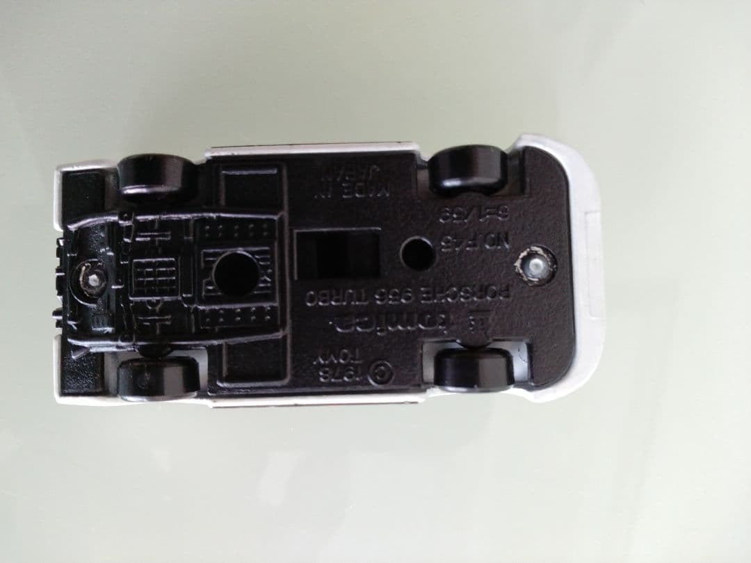 青箱トミカポルシェ936 ISEKI