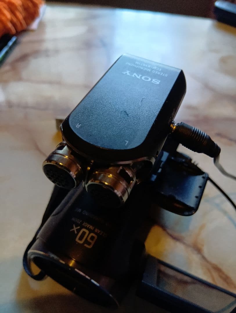 ジャンク　SONY HDR-CX670 ビデオカメラ 本体　外部マイク付き