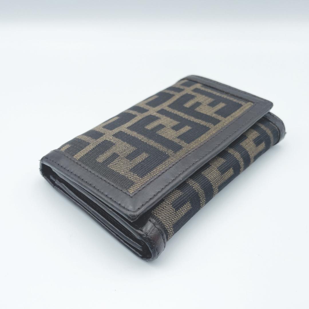 【FENDI（フェンディ）】極美品 ズッカ柄 ミドル財布 キャンバス